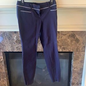 The limited exact stretch pant blue with white trim